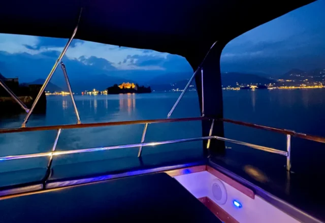 barca Anna Maria di sera