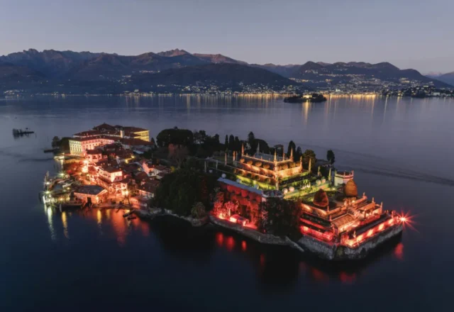 isola bella di sera dall'alto